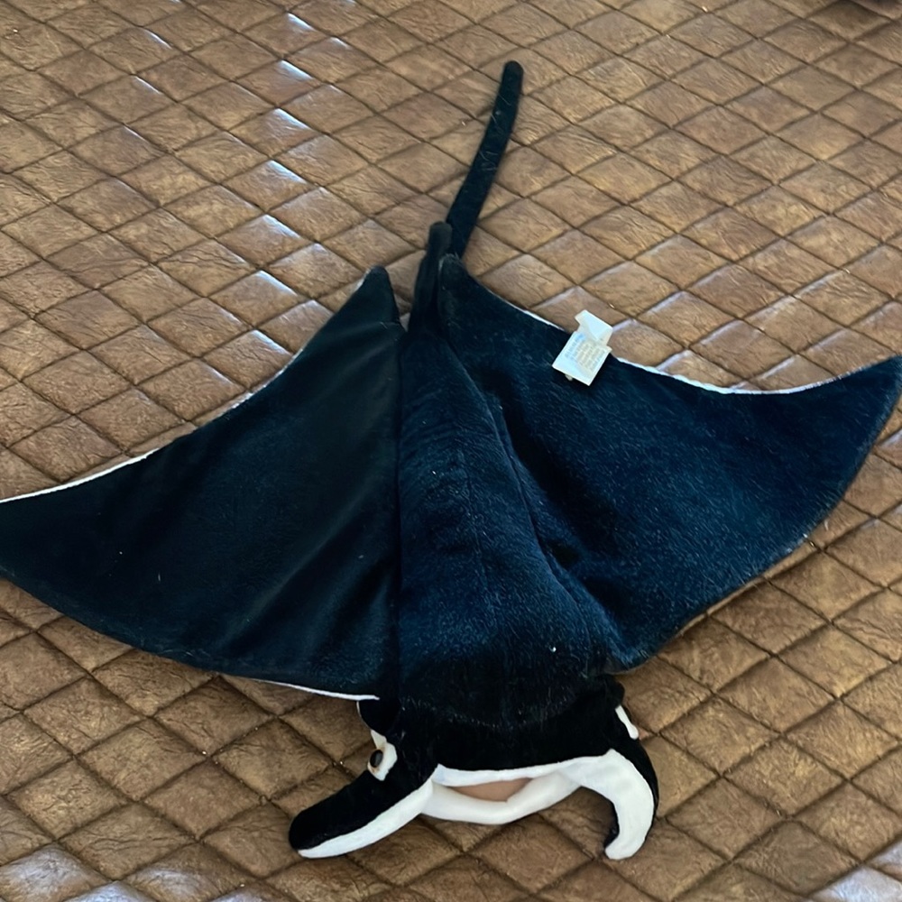 NWOT Stingray puppet